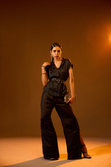 Box-Pleated Round Collar Top, Floral Embroidered Slit Pants & Floral Embroidered Waist Belt